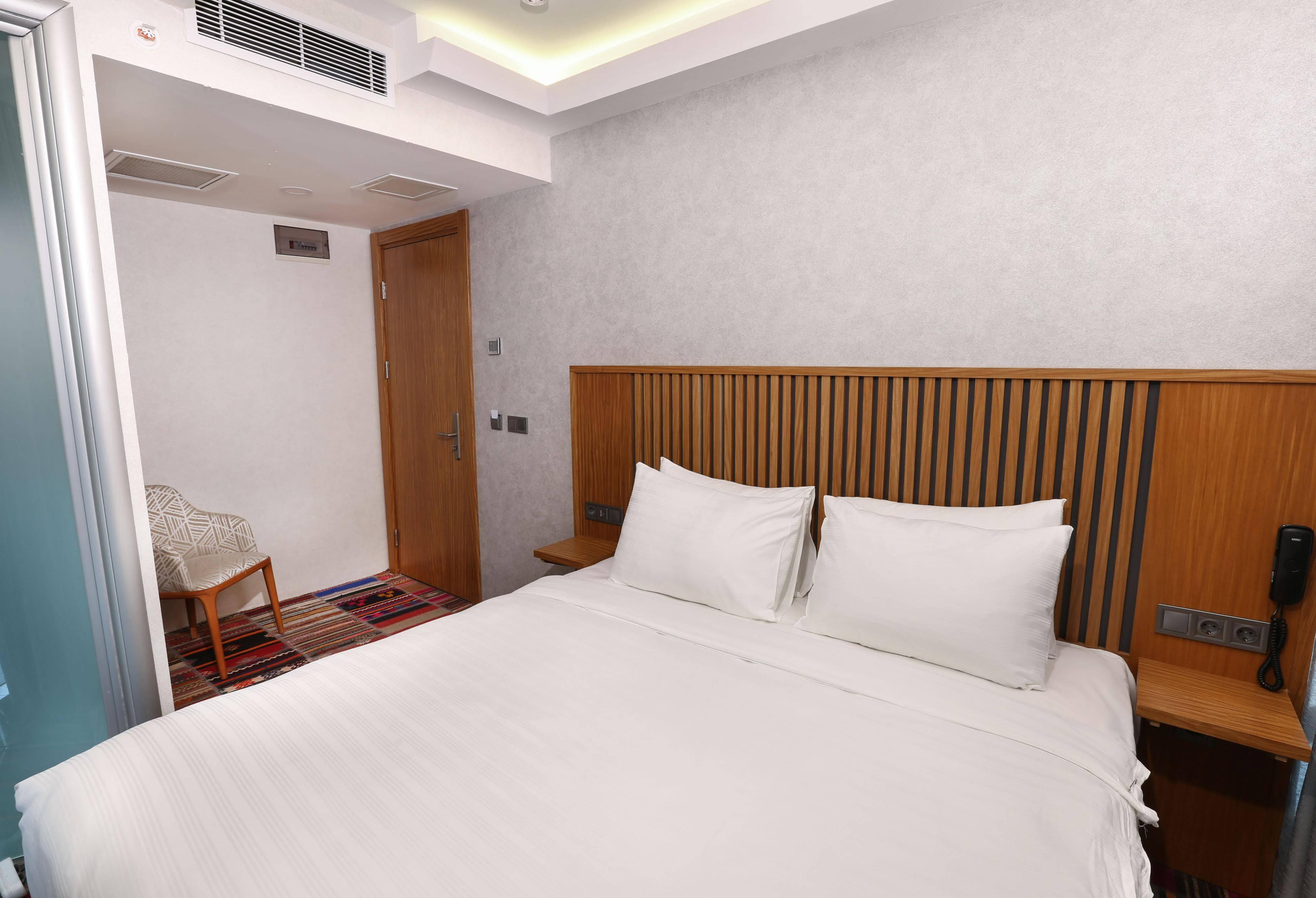 ดิสคัฟเวอรี โฮเทล Hotel อิสตันบูล ภายนอก รูปภาพ