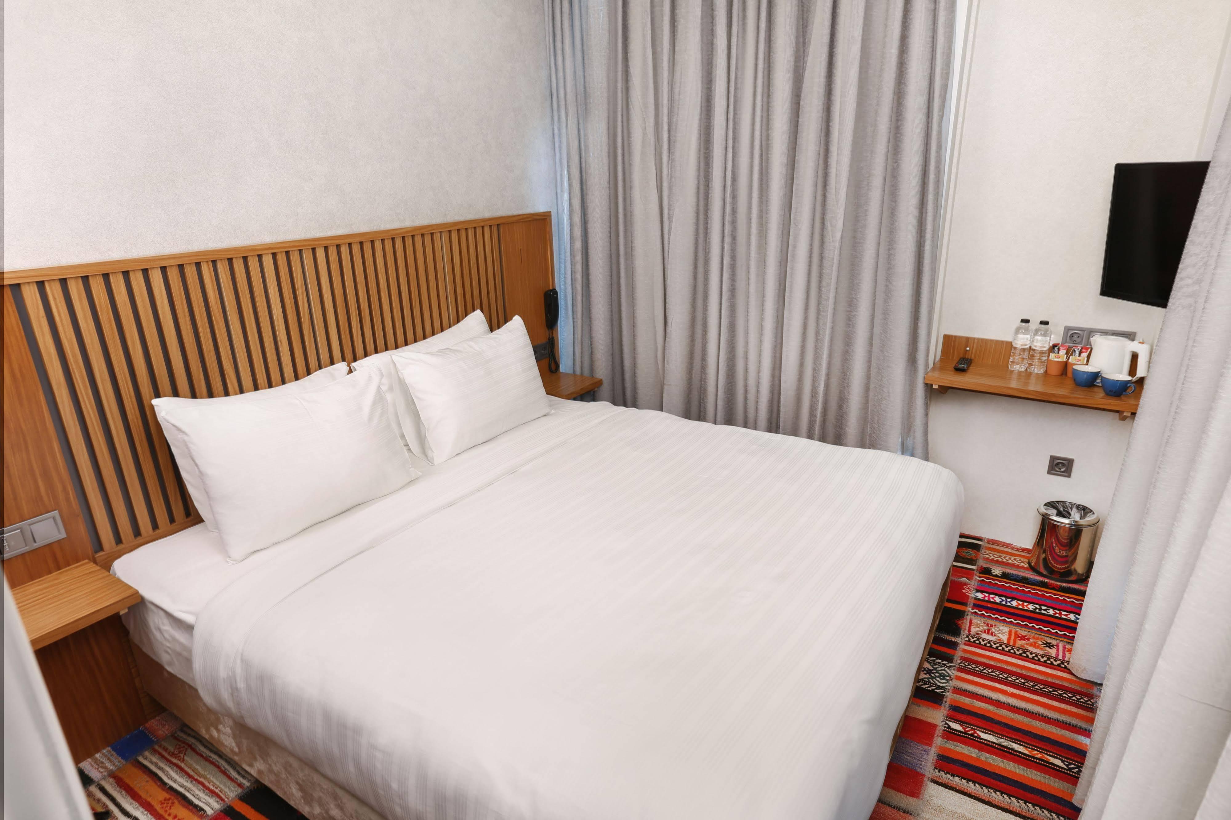 ดิสคัฟเวอรี โฮเทล Hotel อิสตันบูล ภายนอก รูปภาพ